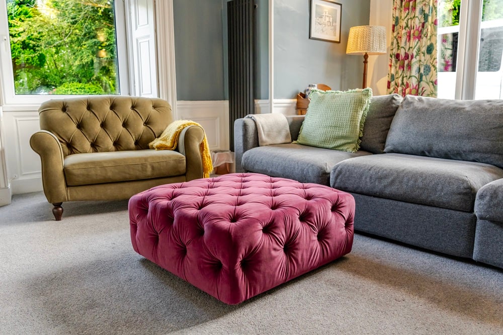 sofa and sofa bed in the lounge at the pheasant lodge